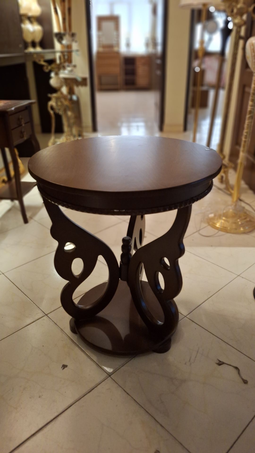 میز خاطره پایه پروانه ای رنگ قهوه ای